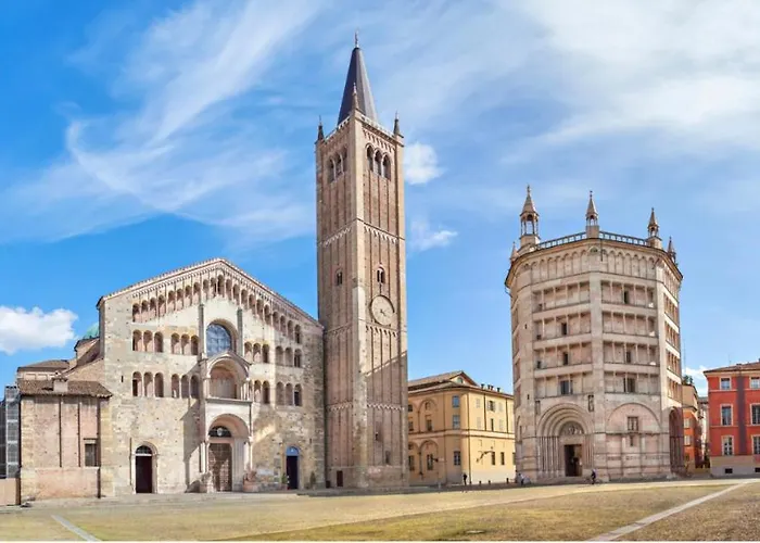La Violetta Di Parma // Del Ducato